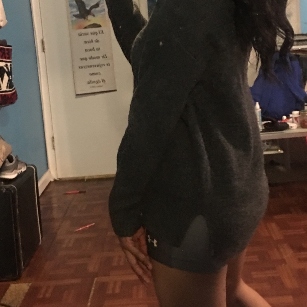 loose comfy sweater shirt